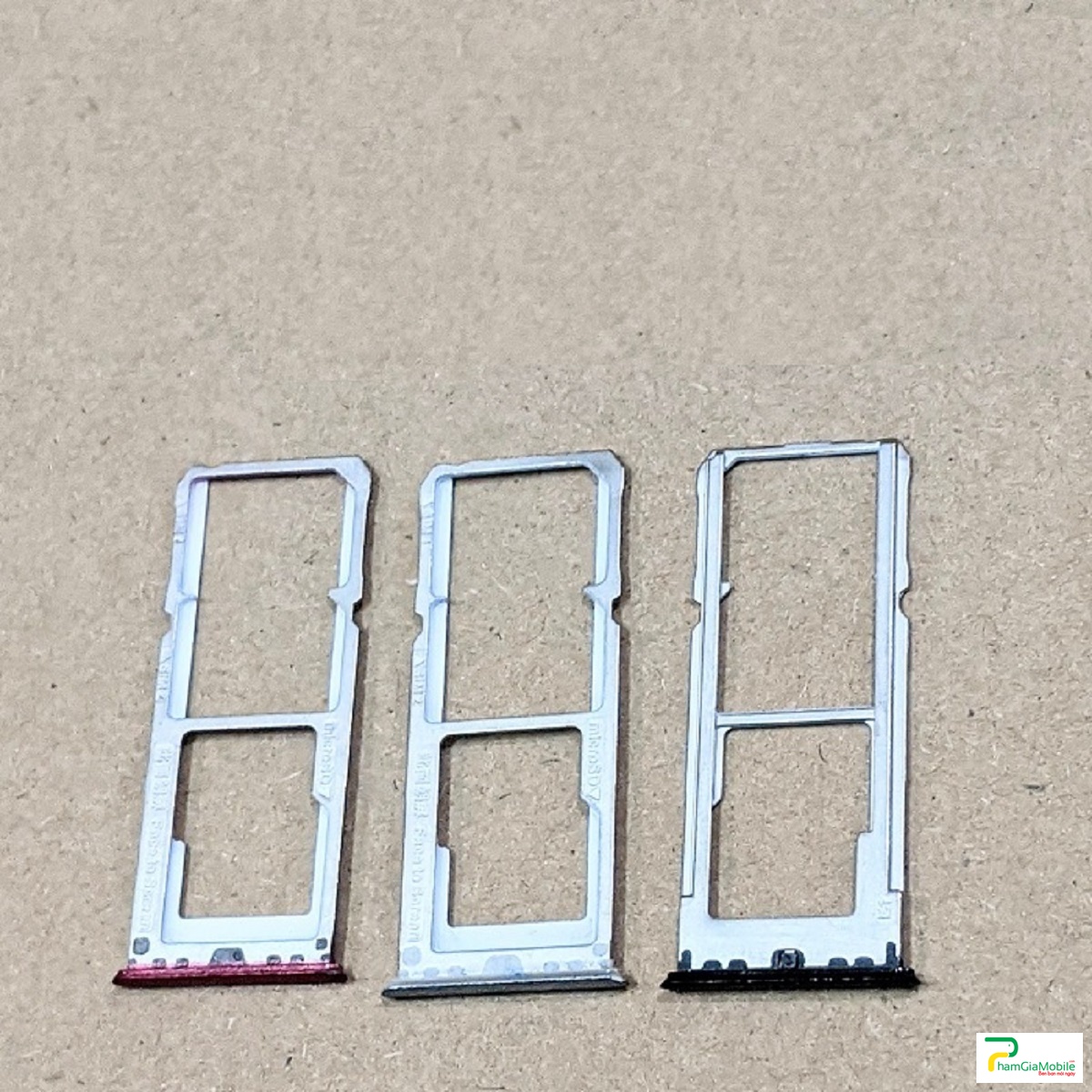 Khay Sim, Khay Thẻ Nhớ Oppo F7